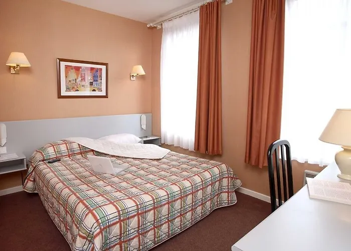 Des Reignaux 3* Lilla